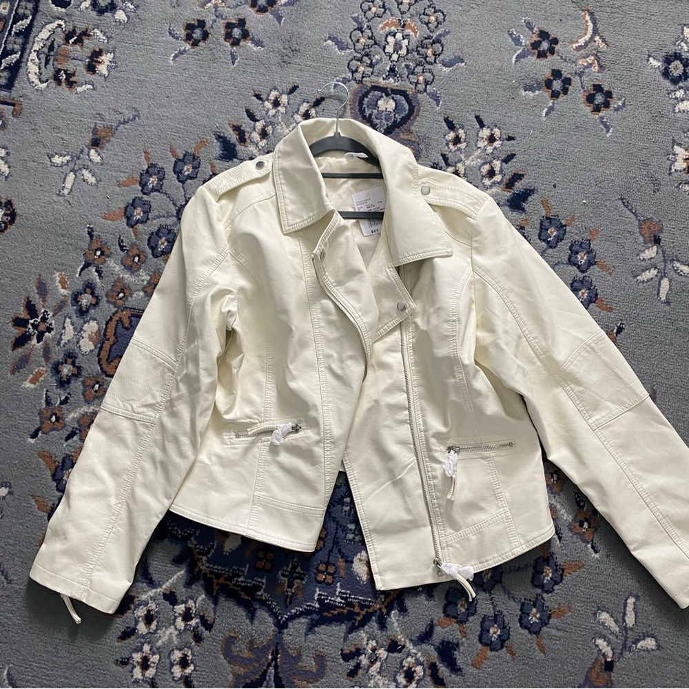 David's Bridal Cream Leather Jacket - Picture 6 of 7